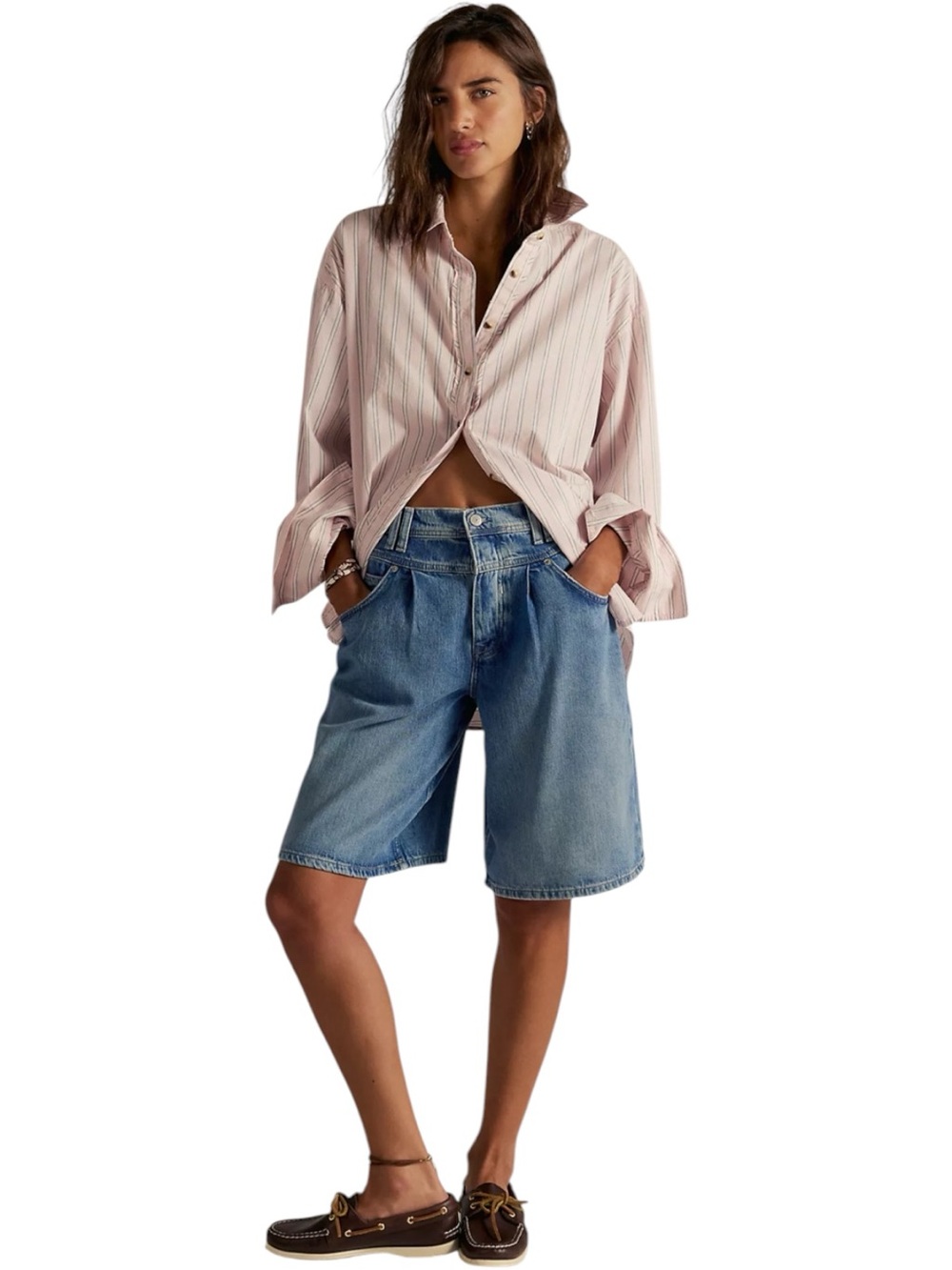 We The Free interstate Slouchy Denim Light Wash Longline Shorts Size 31